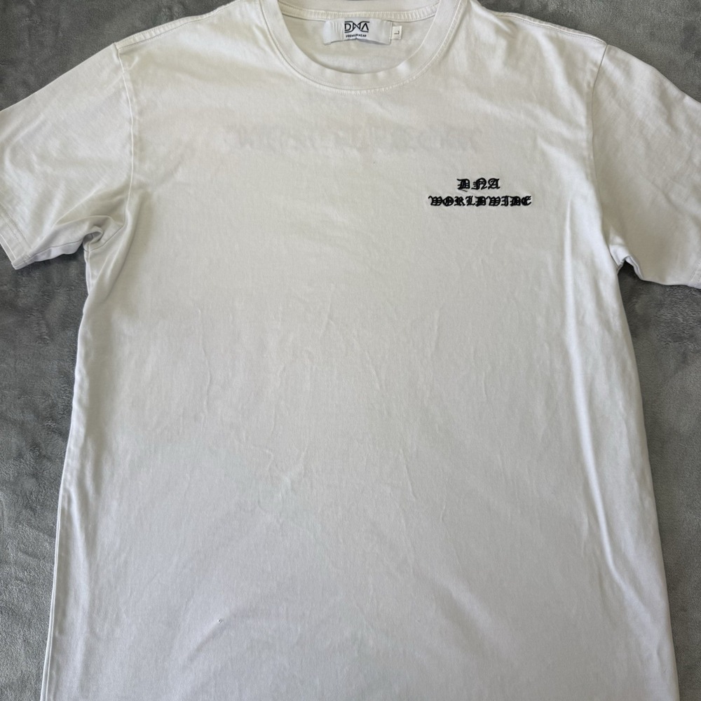 DNA WORLDWIDE Premium Wear Men's T Shirt Size Large White